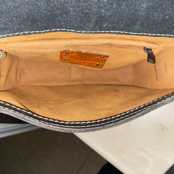 Patricia Nash Marciano Flap Crossbody Bag - Picture 3 of 6